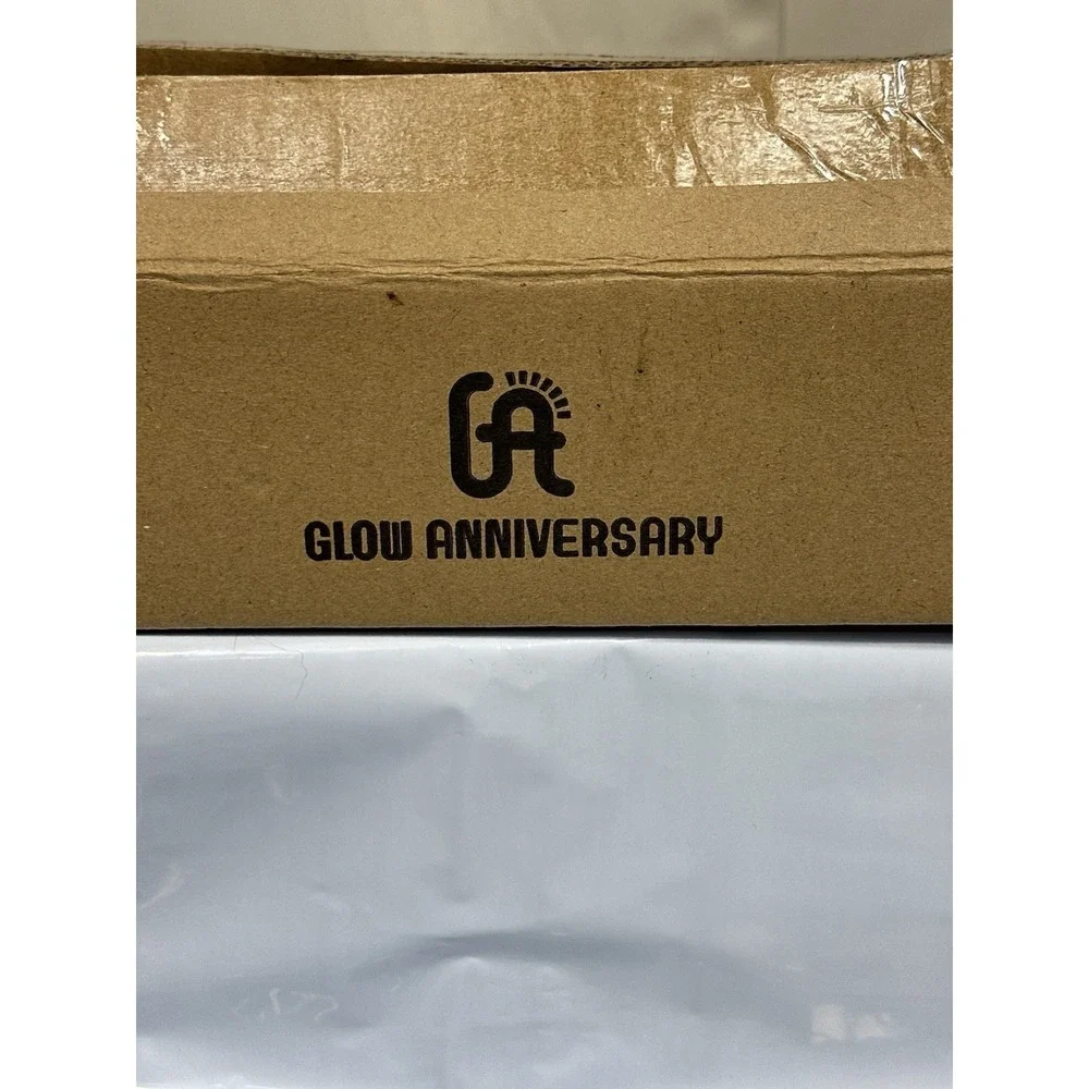 Glow Anniversary Light Shaggy Long Lasting Hairspray 6.76 fl oz + Hair Brush